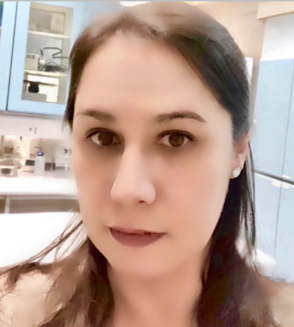 Ana Claudia Oliveira Carreira Nishiyama